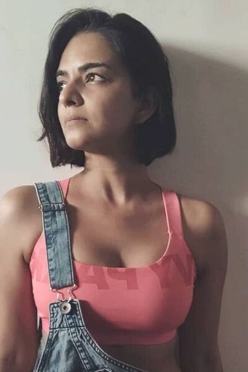 Himanshi Choudhry photo