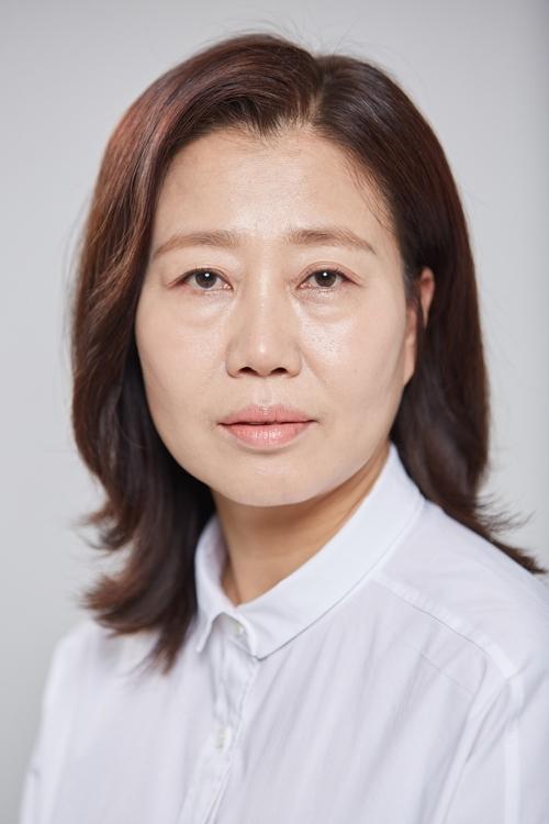 Hwang Yeon-hui photo