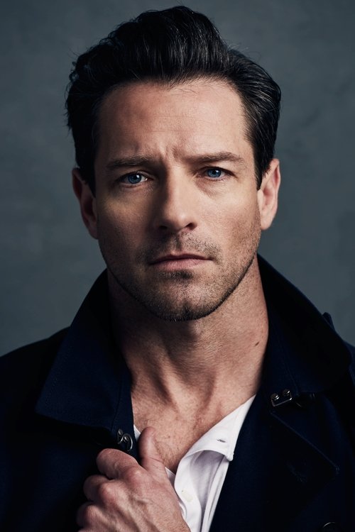 Ian Bohen photo