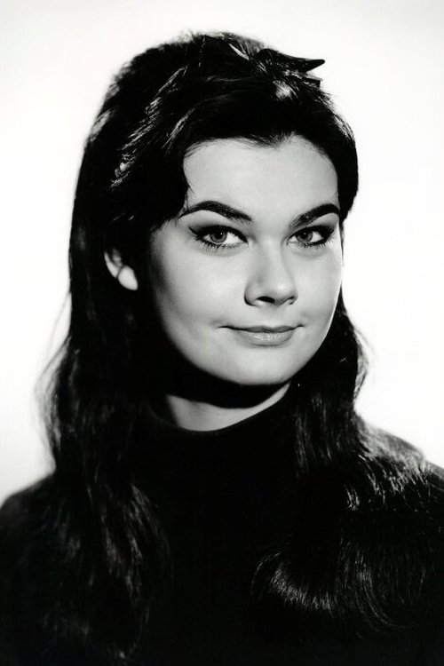 Imogen Hassall photo