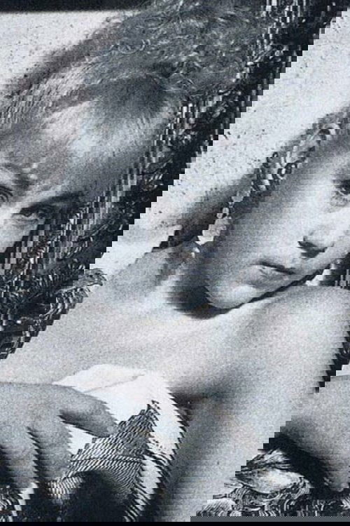 Imogen Millais Scott photo