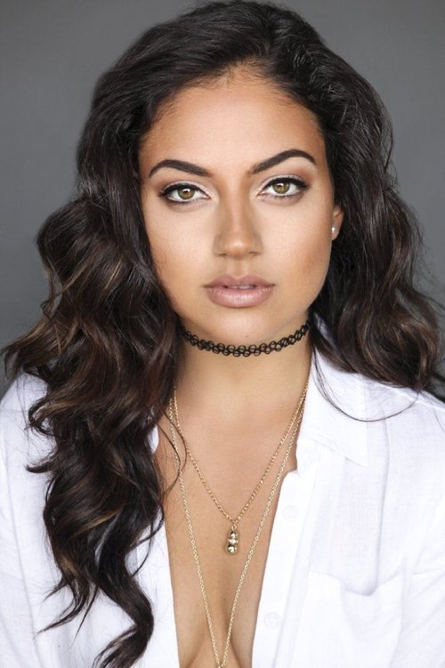 Inanna Sarkis photo