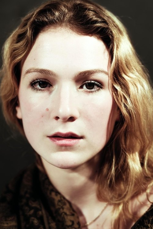 Isabela Ferrer photo