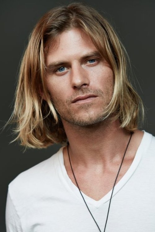 Jake Muxworthy photo