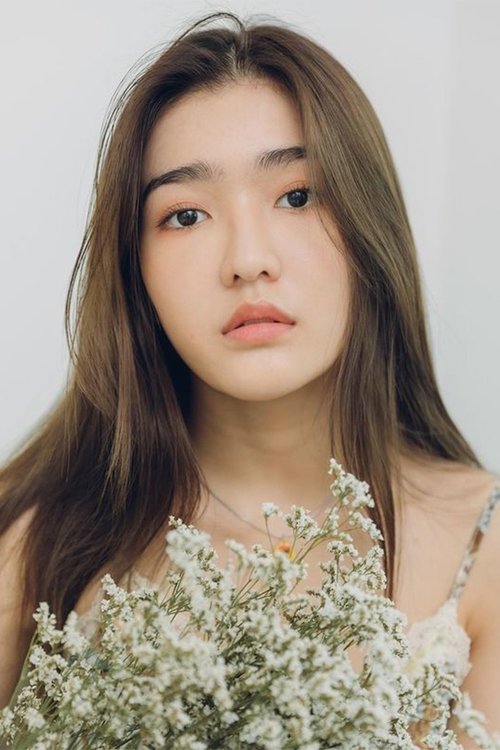 Jennis Oprasert photo