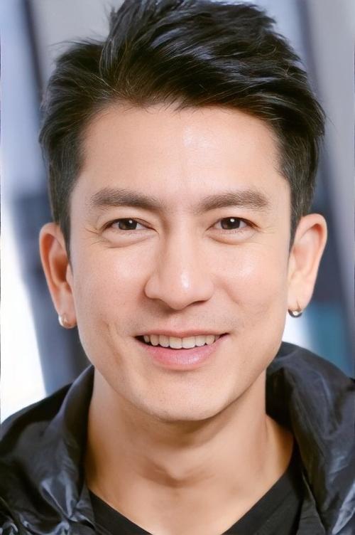 Jesdaporn Pholdee photo