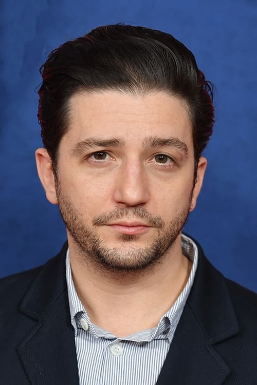 John Magaro photo