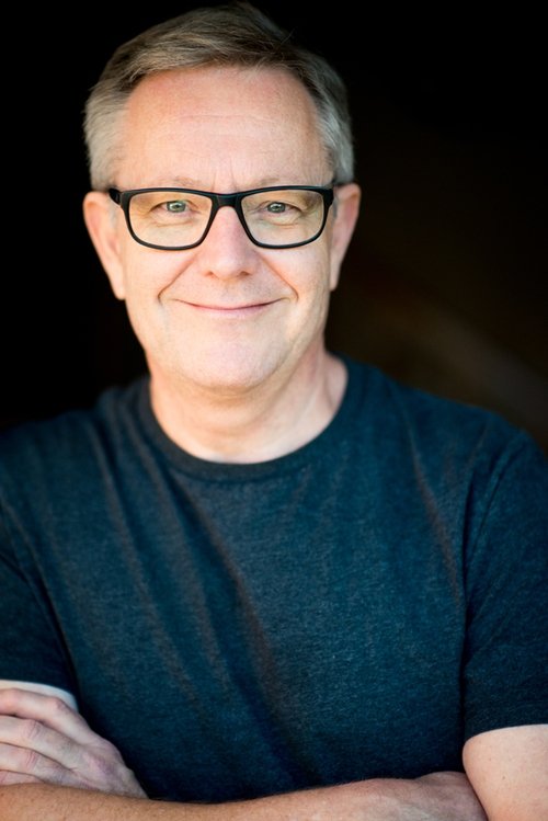 Jonathan Biggins photo