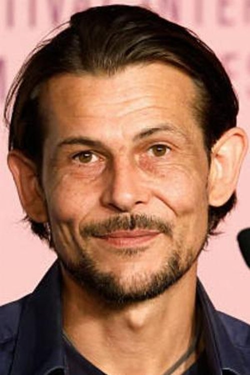 Joshua Liam Herderson photo