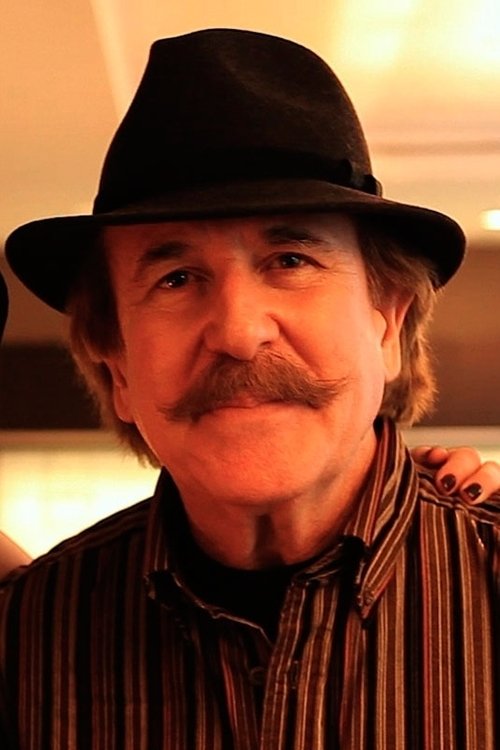 Profile image of Juan Pinzás