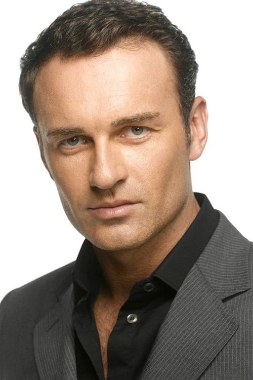 Julian McMahon photo