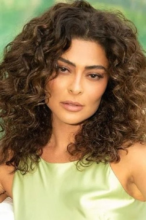 Juliana Paes photo