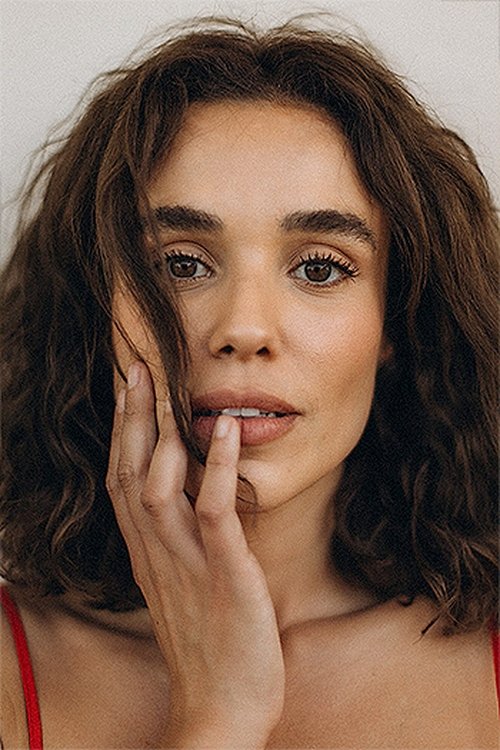 Juliane Araújo photo