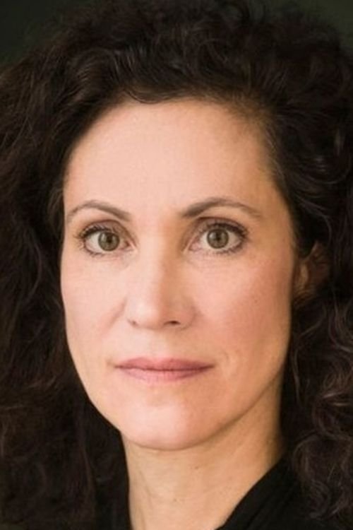 Justine Hirschfeld photo