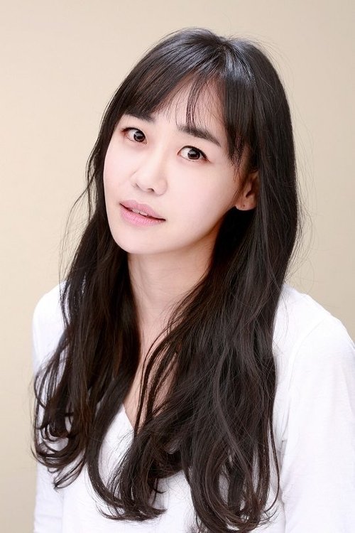 Kang Rae-yeon photo