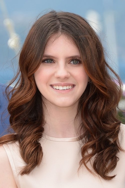 Kara Hayward photo