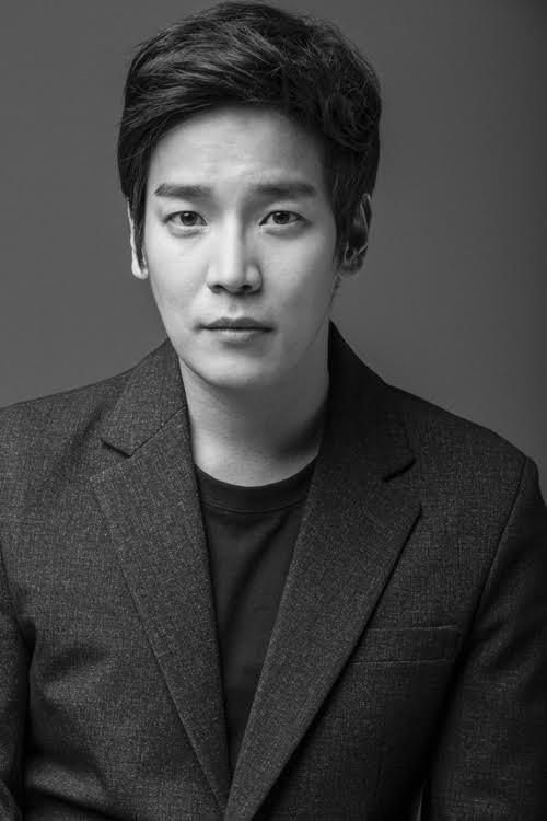 Kim Nam-woo photo