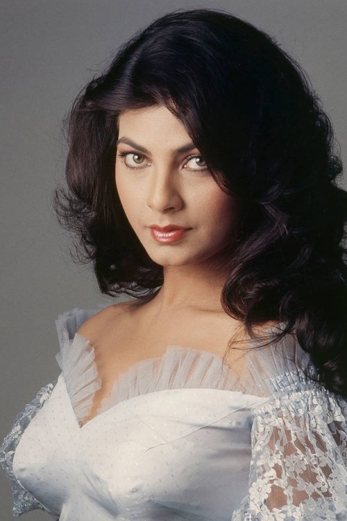 Kimi Katkar photo
