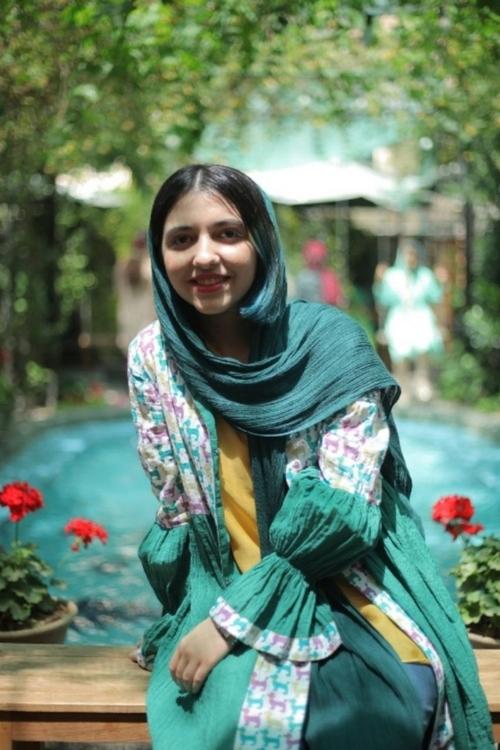 Kimia Hosseini photo