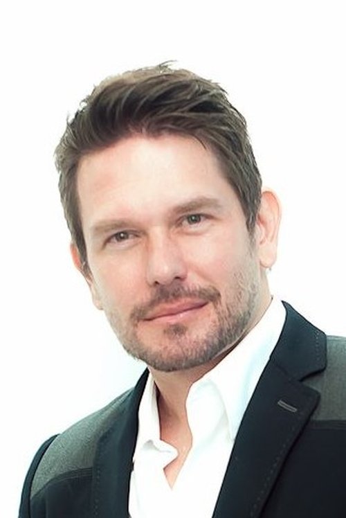 Kristoff Raczynski photo