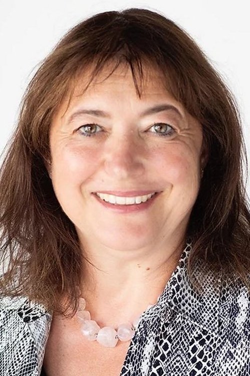 Laura Kamis Wrang photo