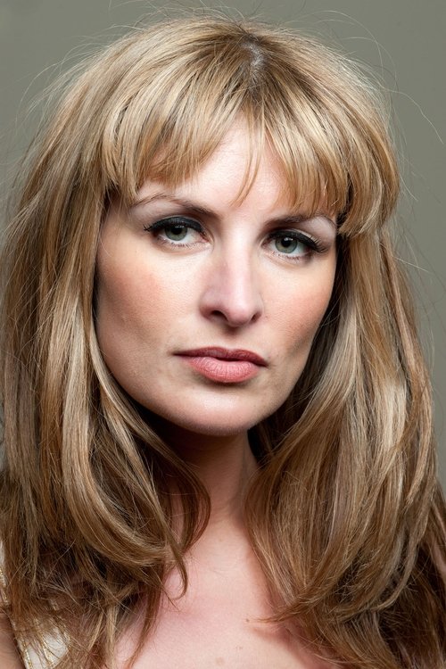 Lesley Harcourt photo