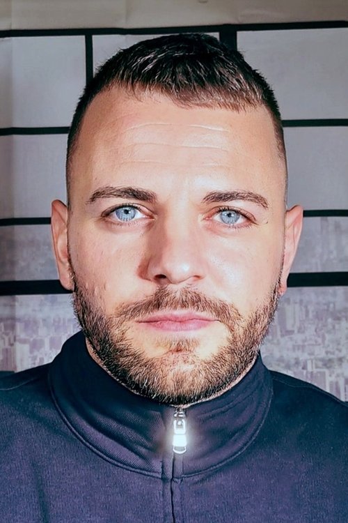 Lewis Saunderson photo