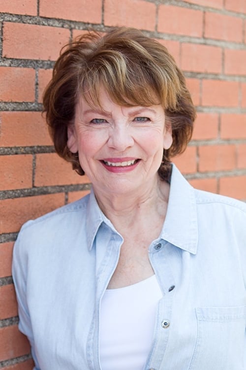 Louanne Stephens photo