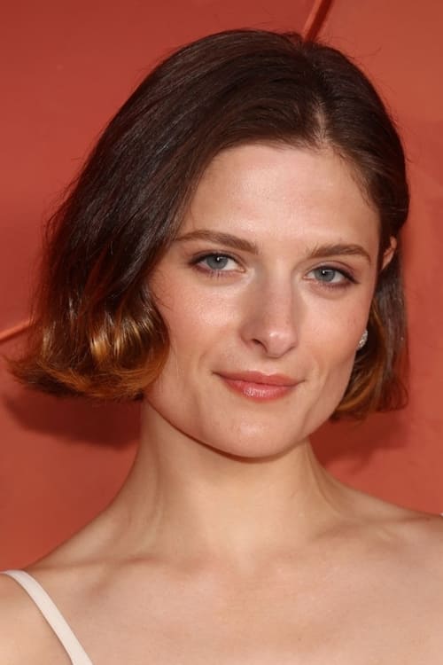 Louisa Jacobson photo