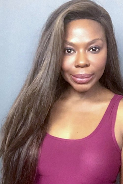 Lunden De'Leon photo