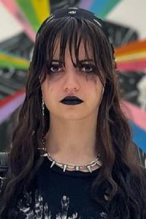 Mackenzie Mills photo