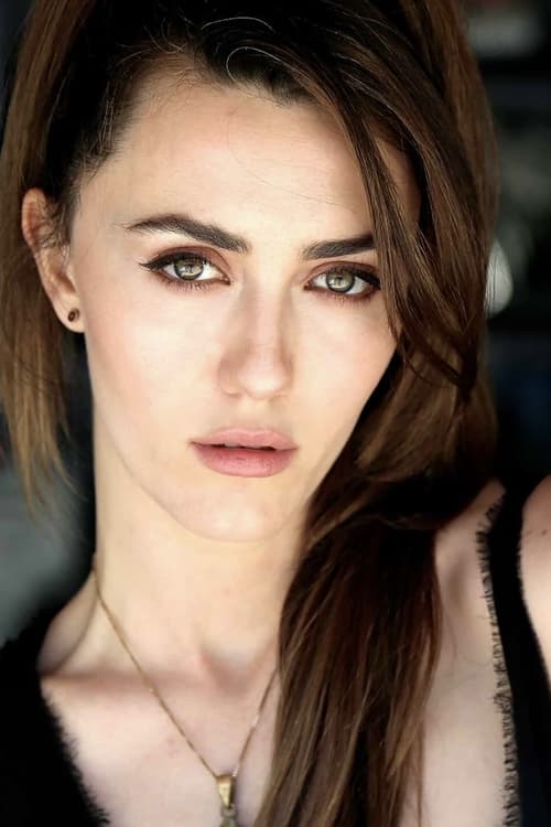 Madeline Zima photo