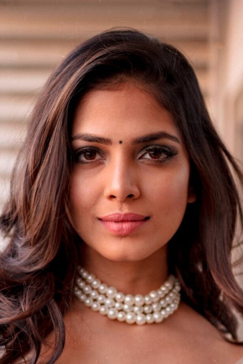 Malavika Mohanan photo