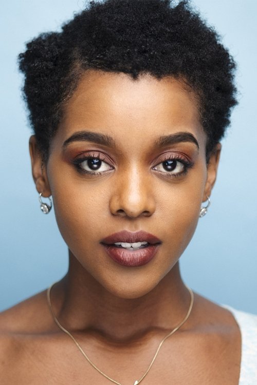 Mallori Johnson photo