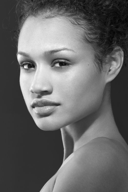 Mercedes Yvette photo