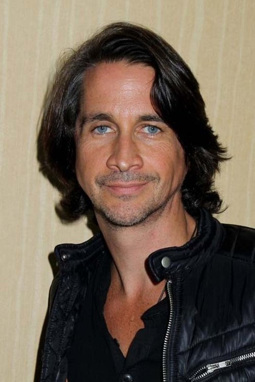 Michael Easton photo