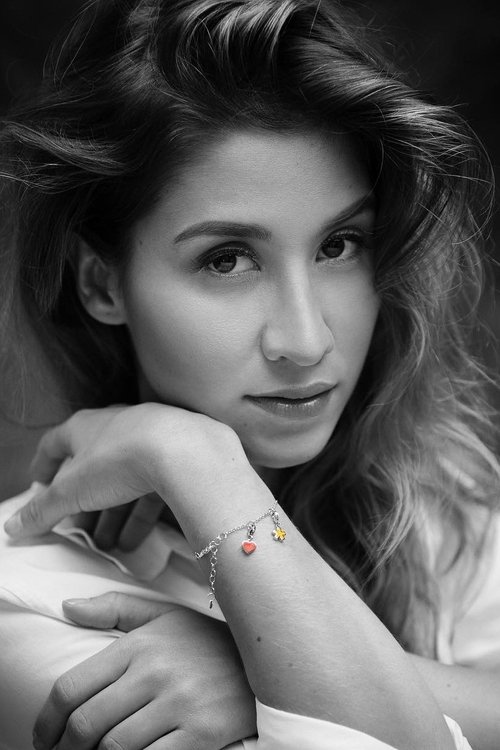 Millane Fernandez photo