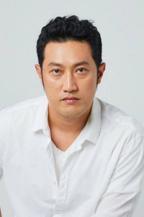 Mun Seong-bok photo