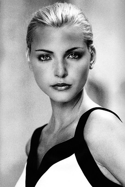 Nadja Auermann photo