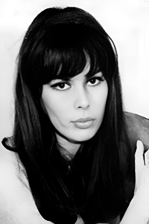 Nicole Debonne photo