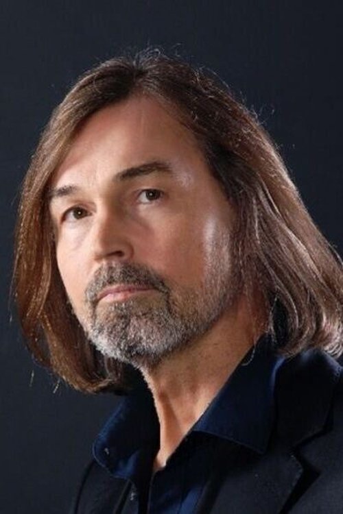 Nikas Safronov photo