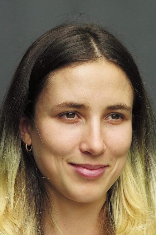 Nikki van Dijk photo