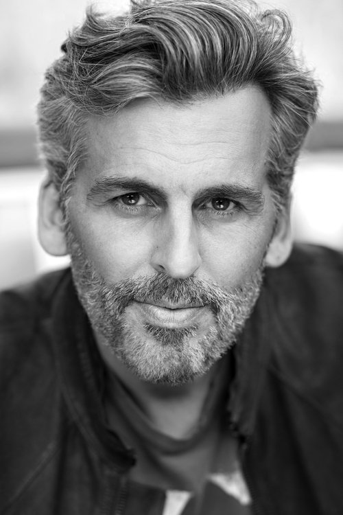 Oded Fehr photo