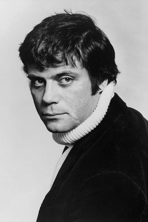 Oliver Reed photo