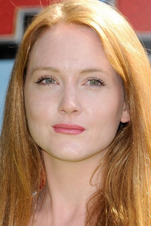 Olivia Hallinan photo