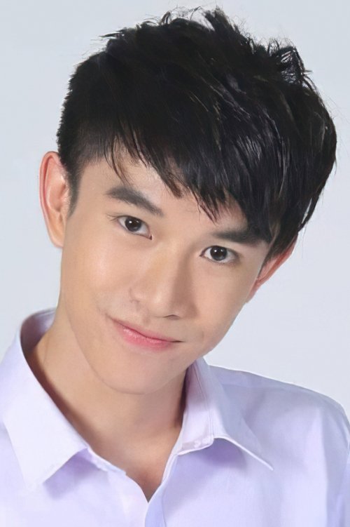 Parinya Angsanan photo