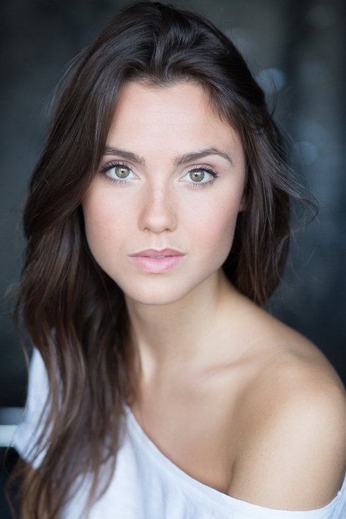Poppy Drayton photo