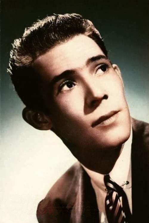 Reynaldo Miravalles photo