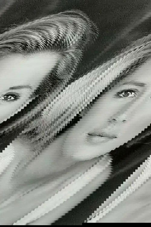 Rowanne Brewer photo