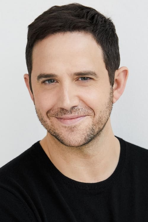 Santino Fontana photo